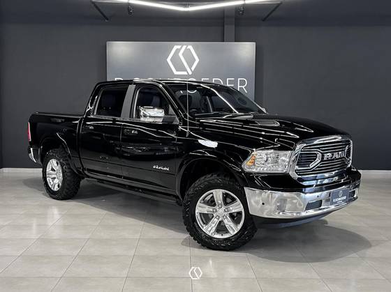 RAM CLASSIC 5.7 V8 GASOLINA LARAMIE CD 4X4 AUTOMÁTICO